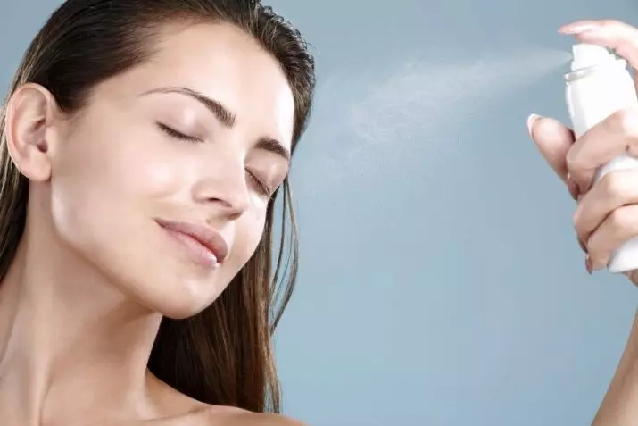Aceite de engurras: que tipo de aceites esenciais cosméticos axudan con engurras sobre a pel da cara e na zona ao redor dos ollos? 4831_23