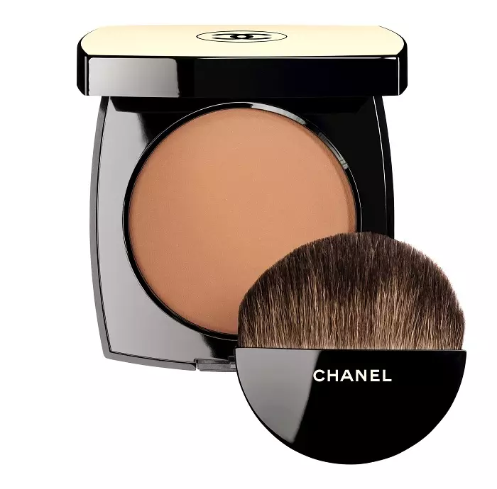 Kosmetikaĵoj Chanel: Aro de ornamaj kosmetikaĵoj, novaĵoj, recenzoj 4846_18
