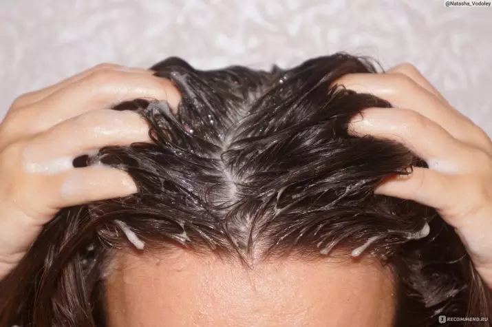 Hair Hair (40 사진) : 오일 마스크를 적용합니다. 집에 올바르게 적용하는 방법은 무엇입니까? 이전 및 그 후의 리뷰 4849_38