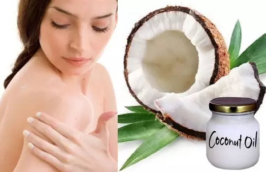 Vaj kokosit në kozmetikë: aplikimi i një kozmetike të tillë për lëkurë, qerpikët dhe thonjtë, përfitimet dhe kritikat 4861_11
