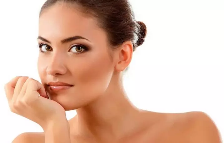 美容学の杉油：美容学、利益とレビューで顔のためのエッセンシャルオイルの適用 4867_28