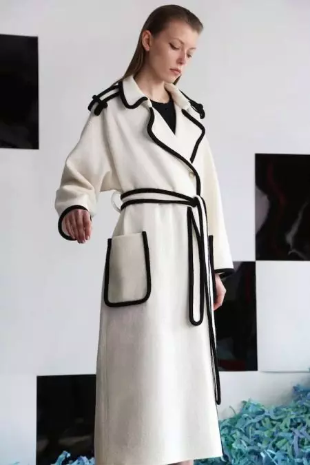 Εαρινό παλτό (55 φωτογραφίες): Κομψά μοντέλα γυναικών, συλλογή 2021, μοντέρνα παλτό εποχής demi-εποχή 486_12
