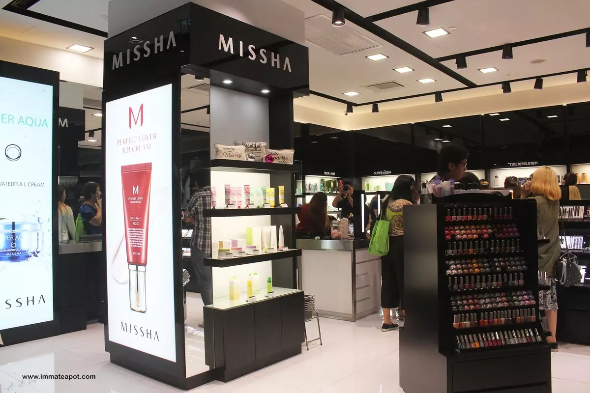 Missha Cosmetics: Kuchon, powder ug paghulagway sa mga Keso nga propesyonal nga Korea. Mga Review sa Cosmetologist 4923_36