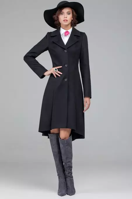 Scegliere un cappotto femminile Warmer (47 foto): che tessuto sono i più caldi per una donna se ci sarà calore o non in una mano di poliestere o no 496_25