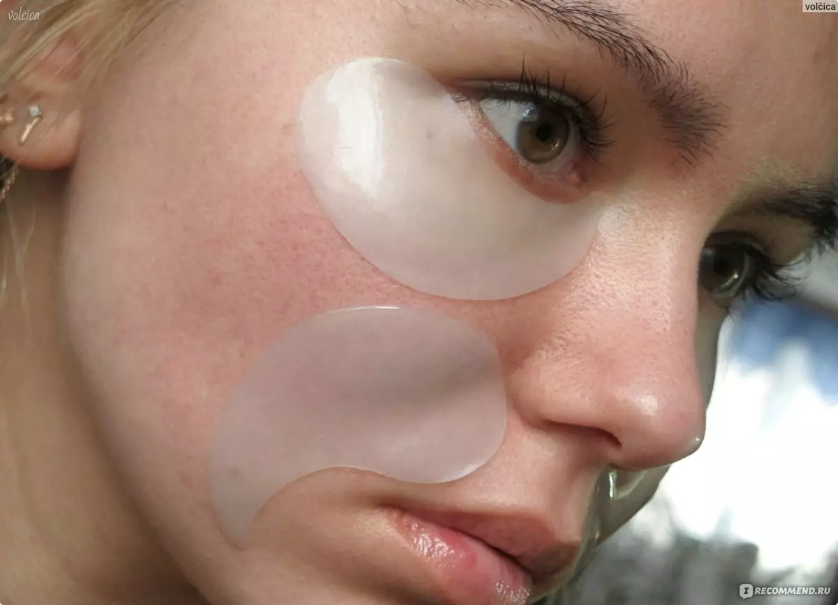 Patches voor gezicht (38 foto's): wat is het? Kenmerken van maskers-patches en Koreaanse oogpatches. Waarom glijden ze en moet je na gebruik je gezicht wassen? 4985_33