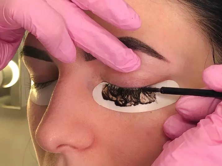 Patches für Wimpernverlängerung (24 Fotos): Eigenschaften des Hydrogel-Patches für Wimpern Malerei. Was passiert, wenn der Patch des Auges? 4996_19