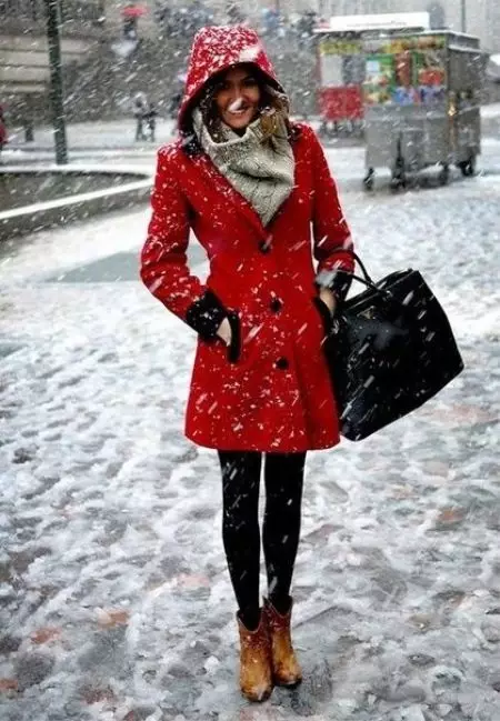 Зимове жіноче напівпальто з капюшоном (62 фото): на синтепоні, з хутром 499_61
