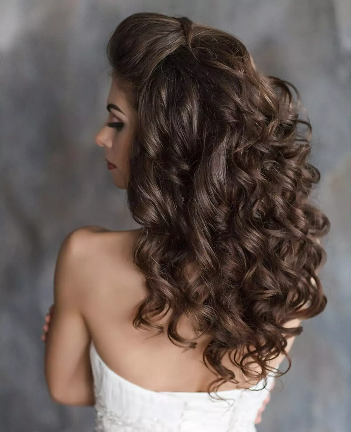 Curls لوہے بنانے کے لئے کس طرح؟ 56 تصویر کس طرح آپ کے بال کو curls میں ہوا اور سیدھا لوہے کا استعمال کرتے ہوئے ایک لہر میں ڈال دیا؟ 5059_10