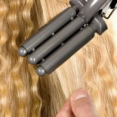 Triple Curls (50 gambar): Memilih forseps untuk gelombang keriting rambut. Dewal Miniwave Claw untuk gelombang dan Leben Styler dengan tiga tong, pilihan lain. Ulasan 5098_43