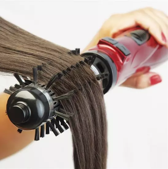 Cabelo de secador de cabelo: elixe un secador de pelo eléctrico cun pincel e un pente de pincel. Que mellor para secar o pelo? 5111_19