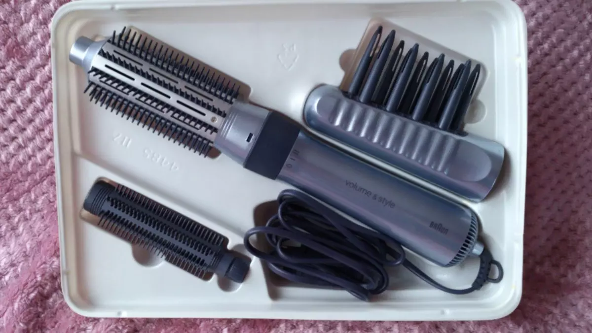 Braun hairdryer: review ngeunaan hairdryers ku puteran nozzle-sisir jeung ferry 5113_11