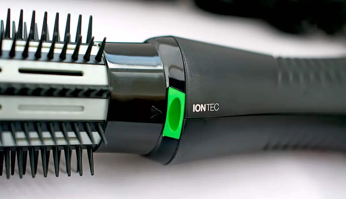 Braun Hairdryer: Dönen bir nozul tarak ve feribotlu saç kurutma makinelerinin gözden geçirilmesi 5113_12