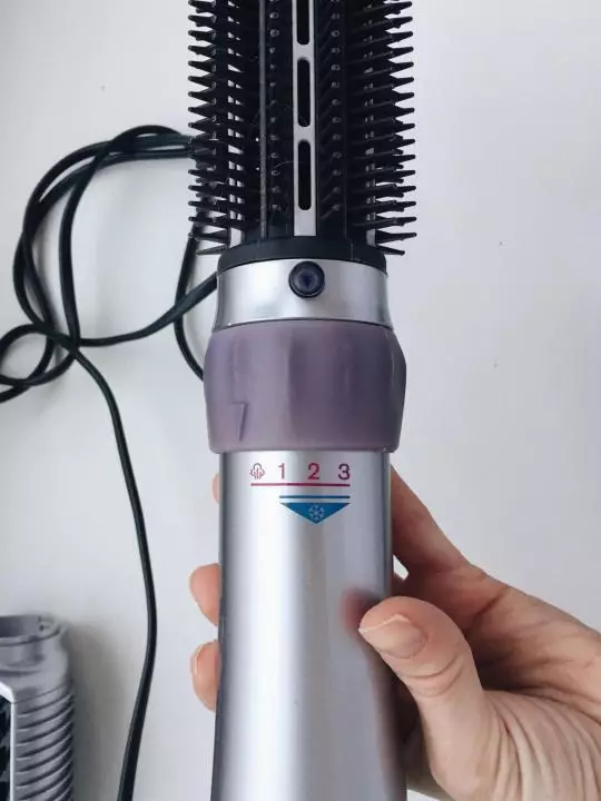 Braun Hairdryer: Dönen bir nozul tarak ve feribotlu saç kurutma makinelerinin gözden geçirilmesi 5113_21