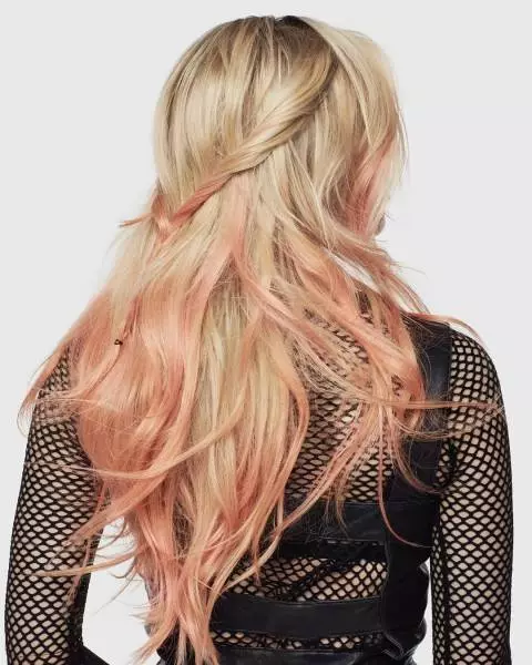 Consejos para el cabello rosado (35 fotos): ¿Cómo pintar en el pelo oscuro y ligero en casa? Características de la tinción de pelo blanco y marrón, rojo y oscuro. 5115_15