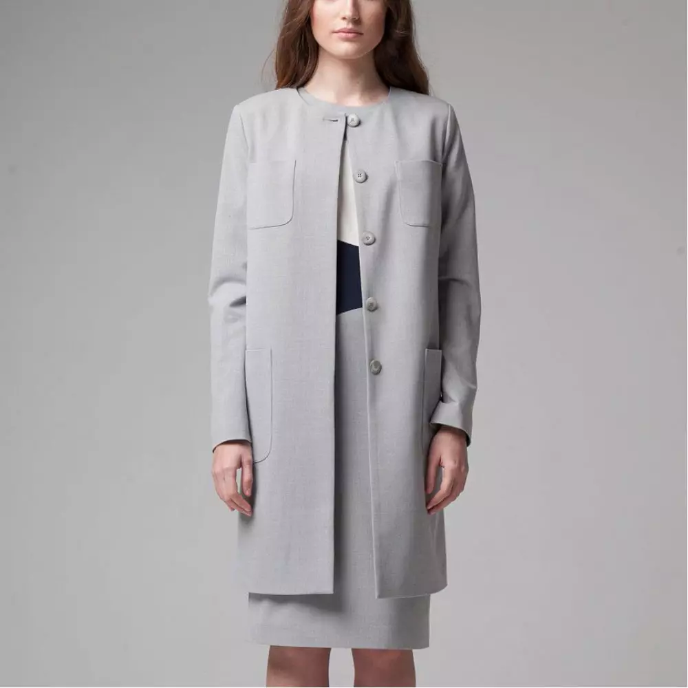 Designer Coats (70 foto): Dai designer russi, cappotti da donna da famosi designer 2021, collezioni, designer ucraini 511_49