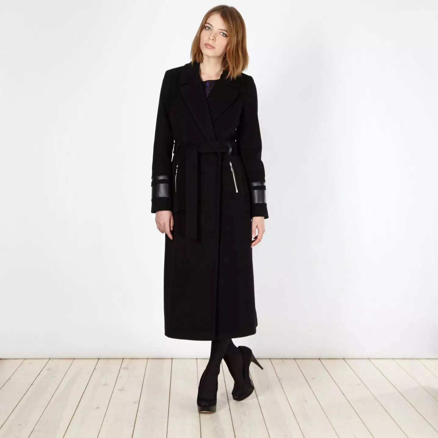 Designer Coats (70 foto): Dai designer russi, cappotti da donna da famosi designer 2021, collezioni, designer ucraini 511_8