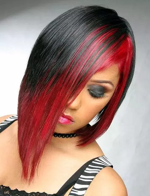 Kırmızı-Siyah Saç (50 Fotoğraf): Kırmızı renkte teller, kısa saç kesimi ve uzun saçlar için güzel bir tonu olan tonları 5129_11