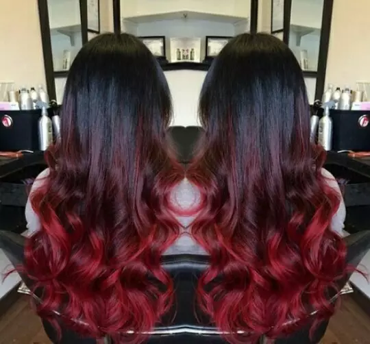 Kırmızı-Siyah Saç (50 Fotoğraf): Kırmızı renkte teller, kısa saç kesimi ve uzun saçlar için güzel bir tonu olan tonları 5129_41