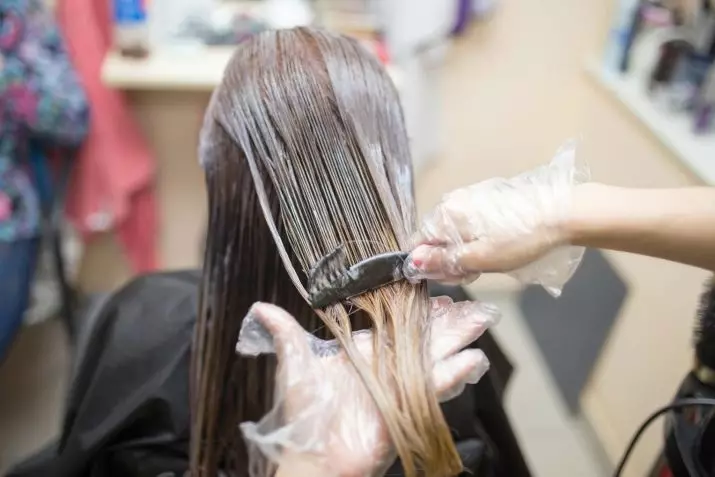 Cor de cabelo de aço (42 fotos): loiro de aço e outros tons, características de mancha curta e longa verticais 5148_12