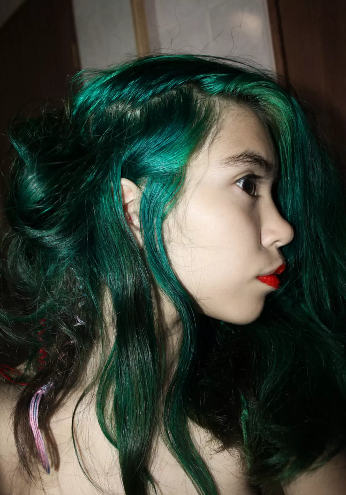 Зеленый оттеночный. Тоника малахит. Зеленые волосы. Темно зеленые волосы. Изумрудный цвет волос.