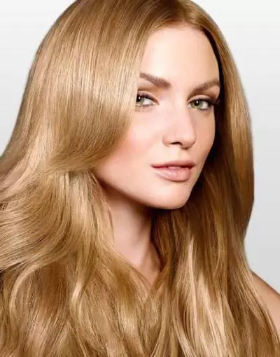 Miele Blond (48 foto): sfumature adeguate di colore dei capelli per bionde e bionde, colori corti e lunghi coloranti 5157_8