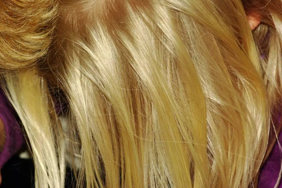 Arctic blonde (31 photos): Caractéristiques de la couleur des cheveux blonds Arctique. Comment atteindre un tel effet? 5158_7