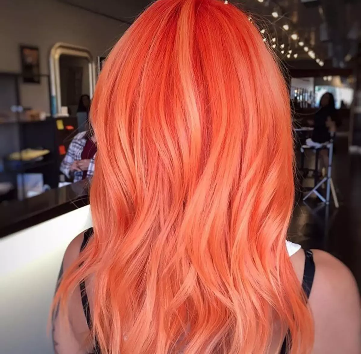 Рыже розовый цвет. Красный Корал цвет волос552. Антоцианин Coral Orange. Антоцианин Coral Pink. Розово оранжевые волосы.