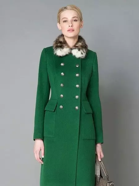 Жена двойно гърди палто (70 снимки): в стила на военни, кратко, класически, това, което е на два гърди палто, с която носеше, с качулка 516_68