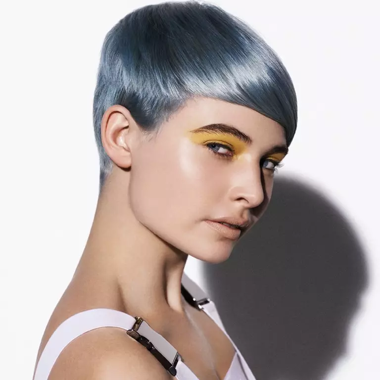 Krāsa īsiem matiem (67 fotogrāfijas): skaisti tendenču toņi īsiem sieviešu diskontiem 2021. Kā izvēlēties labākos toņus? 5176_15