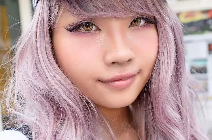 Ash-Pink Hair Color (58 billeder): Blond og andre nuancer af aske med en lyserød sved. Hvordan får du en farve på kort og langt hår? 5180_21
