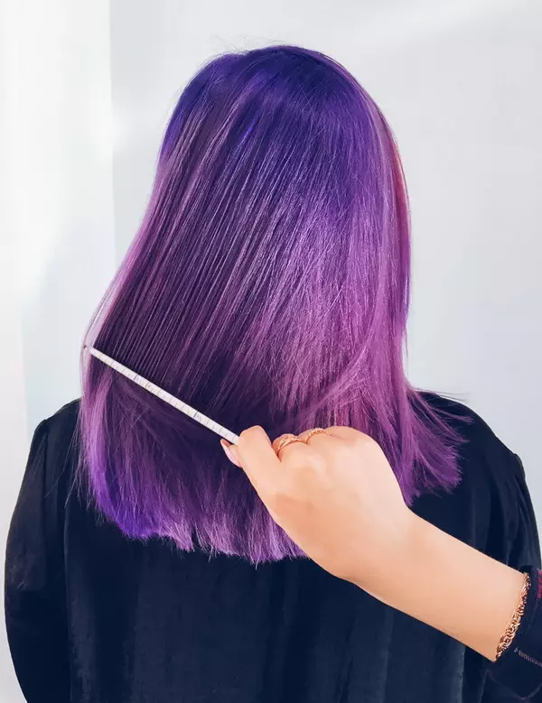 Warna rambut berwarna (165 poto): tren anu saleresna 2021 sareng bayangan anu populer pikeun rambut pondok sareng panjang 5194_22