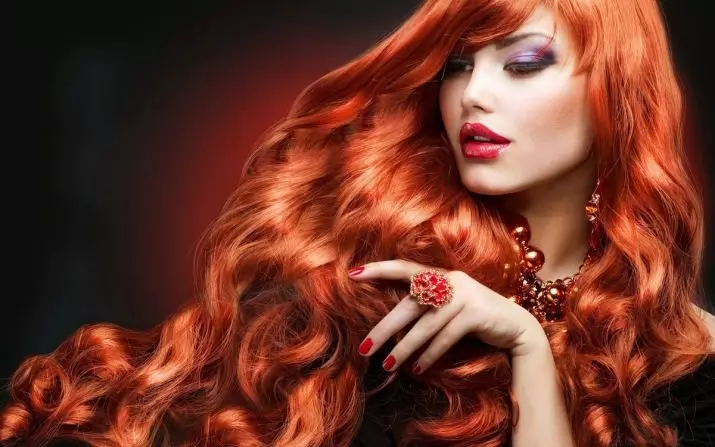 Flokët e kuqe të ndritshme (47 foto): Si të merrni hije të verdhë dhe portokalli? Si për të arritur ngjyrë qelibar? Kush shkon e kuqe dhe si të dilni nga kjo ngjyrë? 5200_45