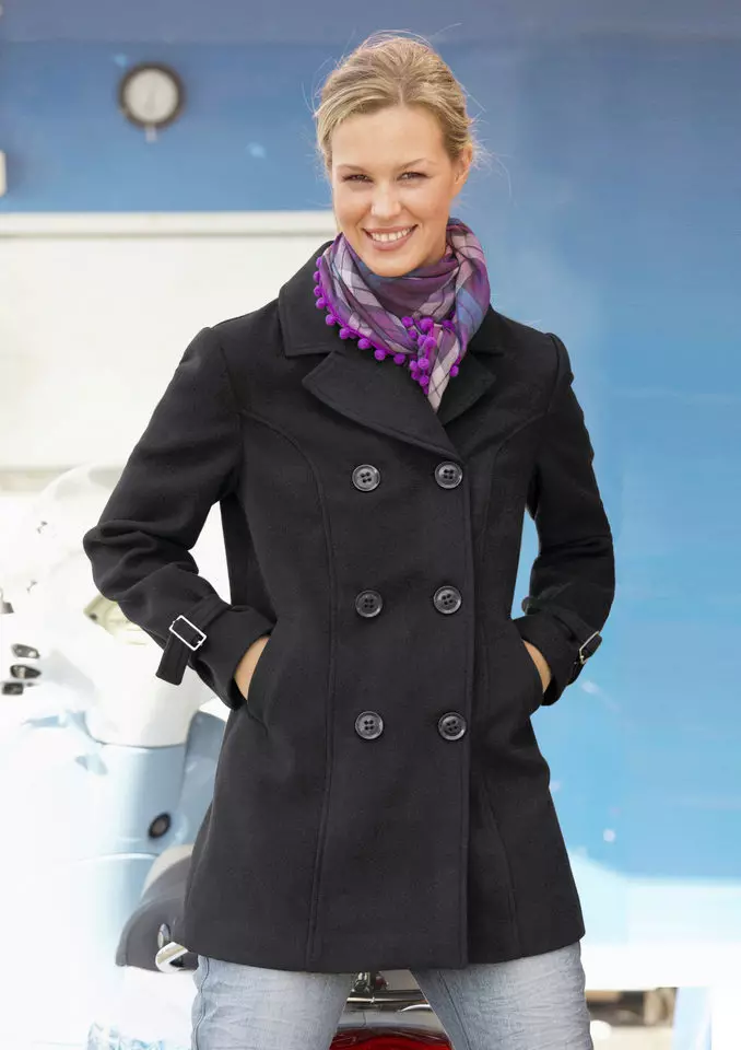 Women's Coat Jacket (160 foto's): Van Finland Coat Jacket Transformer, Trendy 2021, Bas met 'n baadjie binne, verkort 520_49