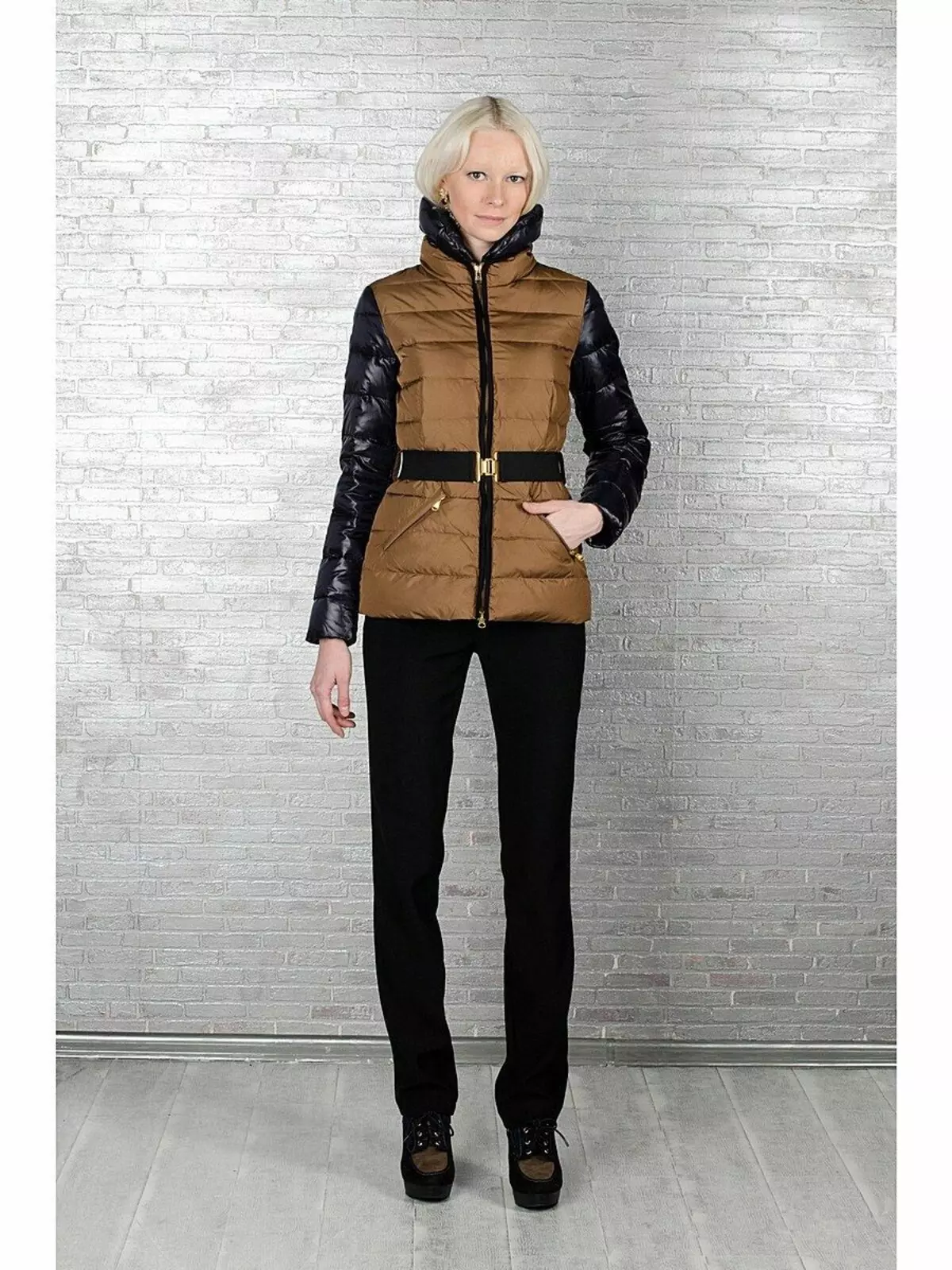 Women's Coat Jacket (160 foto's): Van Finland Coat Jacket Transformer, Trendy 2021, Bas met 'n baadjie binne, verkort 520_99