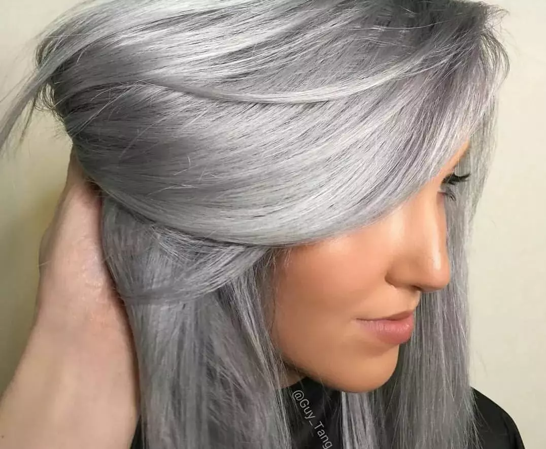 Метал Боја на коса (36 Слики): сребрена и сива металик, платина метал и други нијанси 5234_10