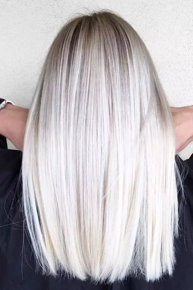 Bjonde të ftohta (50 foto): Cilat hije të flokëve janë blondes me një prerje flokësh të shkurtër Kara? Si të ngjyrosni për të arritur ngjyrën e dëshiruar? 5258_11