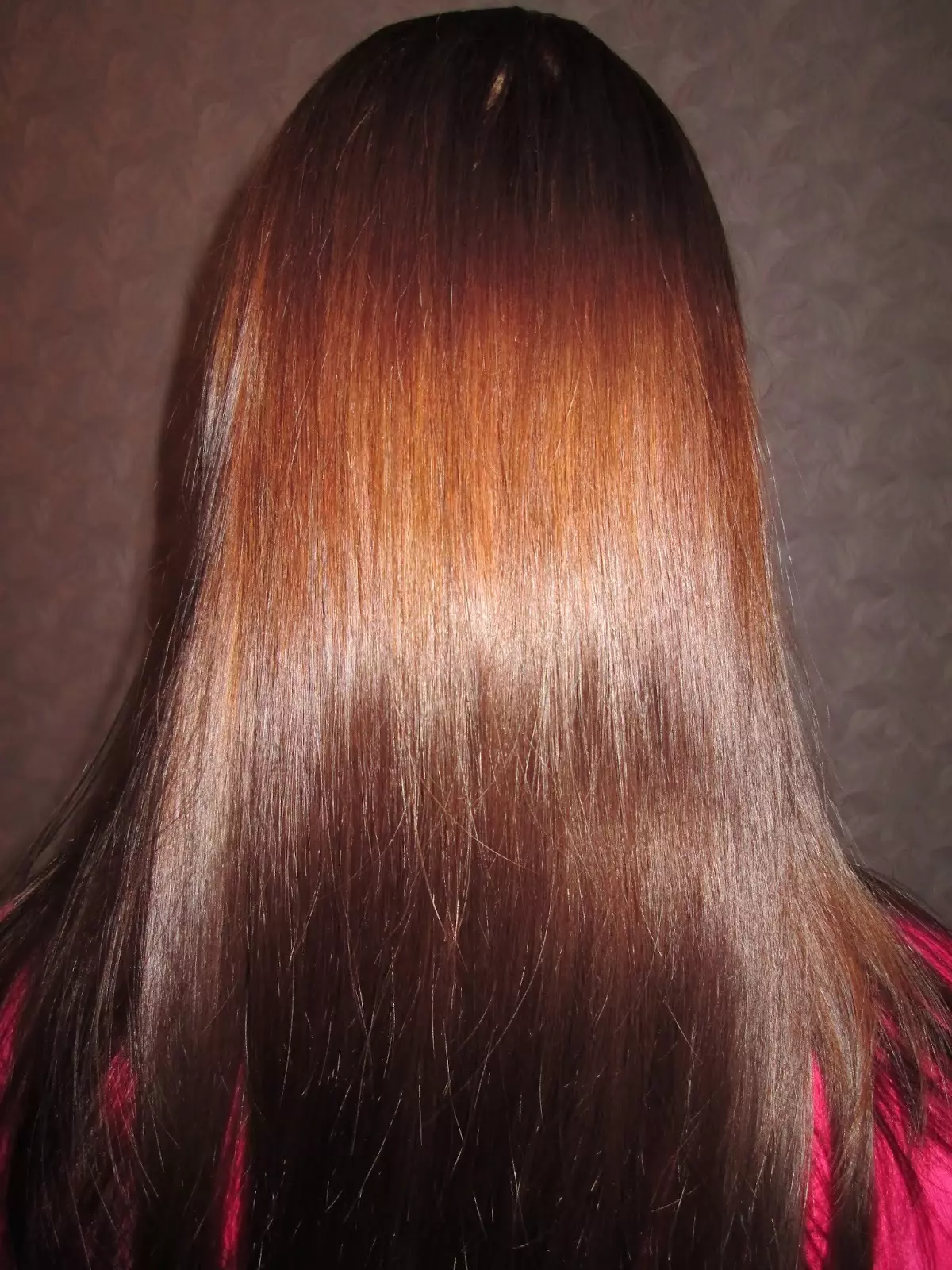 Caramelová barva vlasů (95 fotek): Kdo je karamel? Caramel-blond, mlékárenský karamel a jiné barvy. Volba pro hnědé oči a krátké vlasy 5293_67