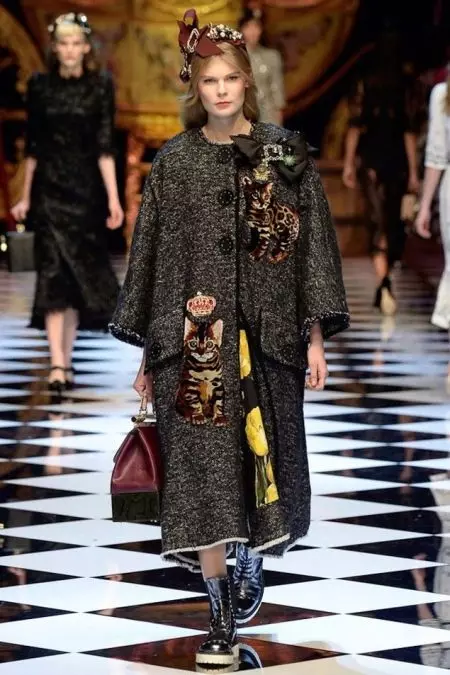 Dolce Coat Gabbana (54 mga larawan): Mga Modelo 2021-2022 529_21