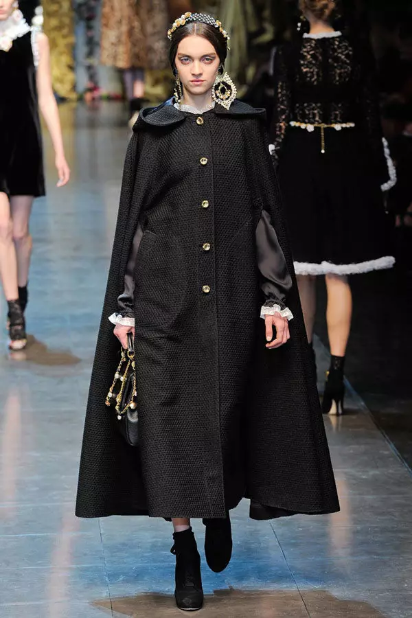 Dolce kabát Gabbana (54 fotók): Modellek 2021-2022 529_28