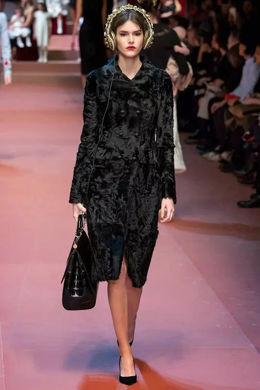 Dolce kailis Gabbana (54 nuotraukos): Modeliai 2021-2022 529_37