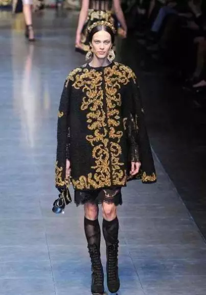 Coat Dolce Gabbana (54 foto's): Models 2021-2022 529_42