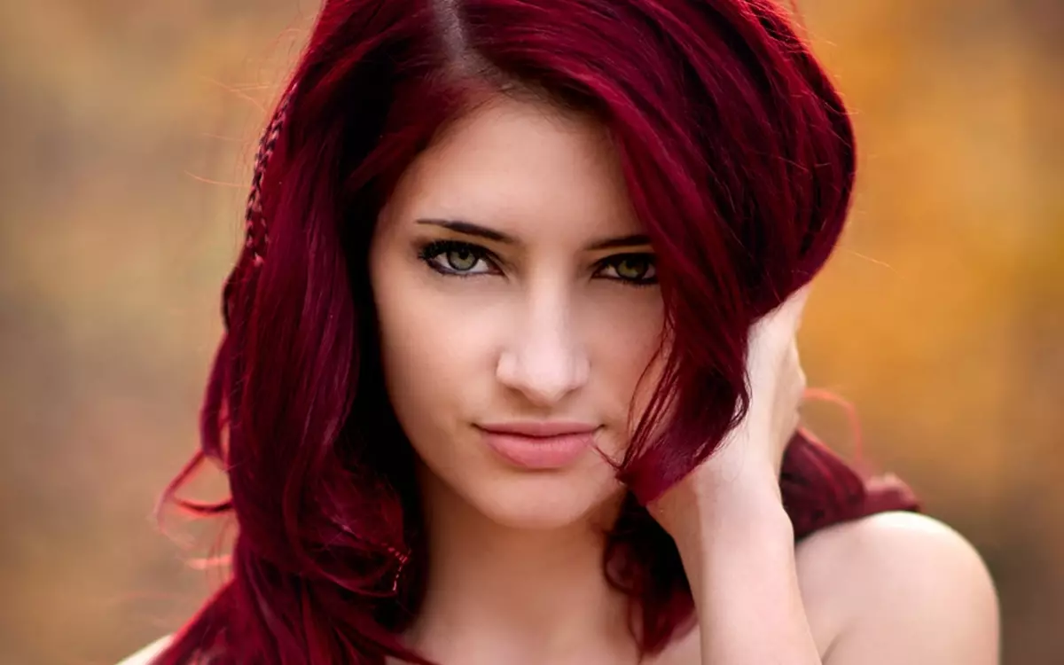 Bright red hair (40 photos): who go fiery red colors and how to achieve them? 5303_13