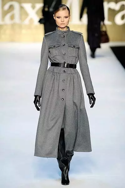Coat Militari (66 fotografii): Modele pentru femei, cu ce să purtați 531_59
