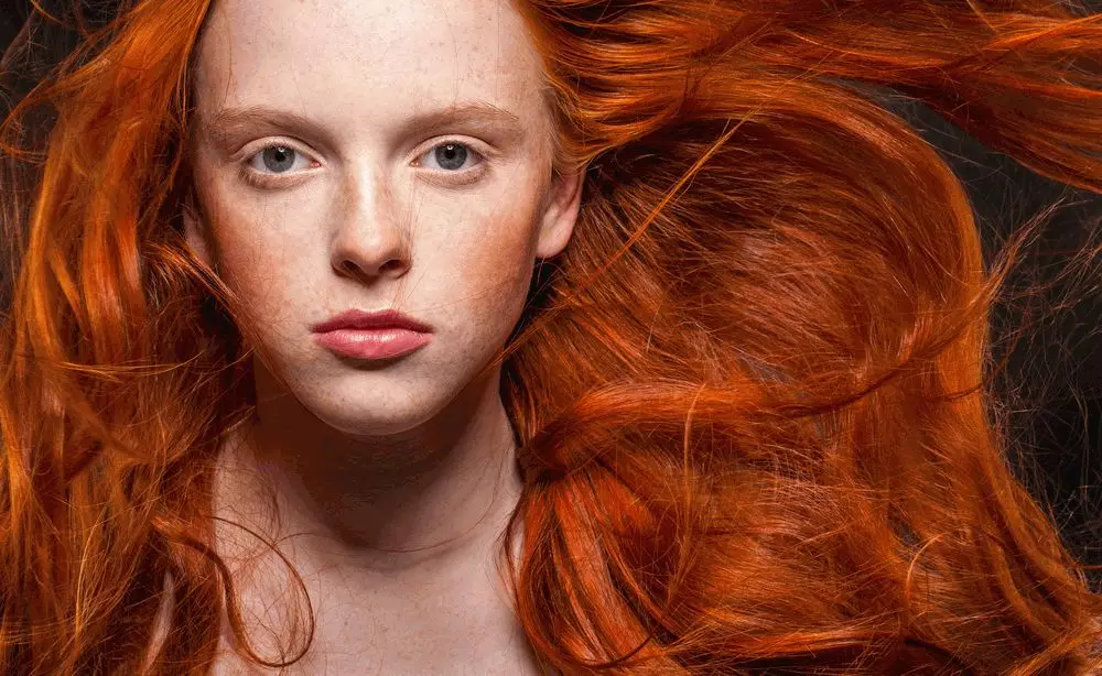 Естествен червен цвят на косата (28 снимки): Естествени нюанси и техните характеристики 5332_9