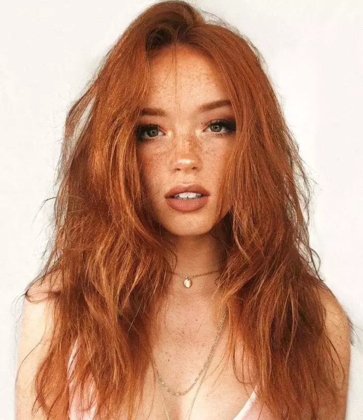 Redhead juuksed (96 fotot): punase värviga toonide palett, pikad ja lühikesed juuksed värvid, külma oranž, kuldsed punased ja muud värvi valikud 5335_4