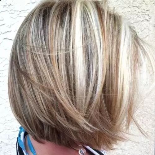 Tavenie na vlasoch s ranymi (53 fotografií): Ako správne roztavené blond, tmavé a čierne vlasové médium dĺžka s rany? Topenia krátke a dlhé pramene 5362_11