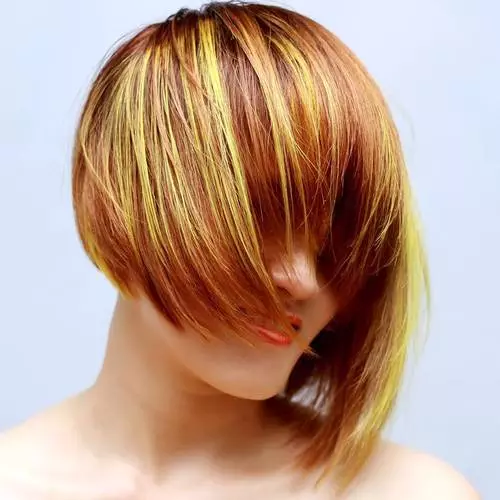נמס על השיער עם בנגס (53 תמונות): כיצד נמס כראוי בלונדינית, אורך שיער כהה ושחור עם בנגס? היתוך קצר ו strands ארוך 5362_41