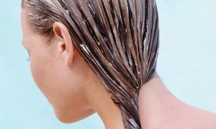 Caramel топене (46 снимки): какъв е цветът на косата най-добре комбиниран с топене под карамел? Характеристики на процедурата за тъмна, ярка и руса коса 5368_41