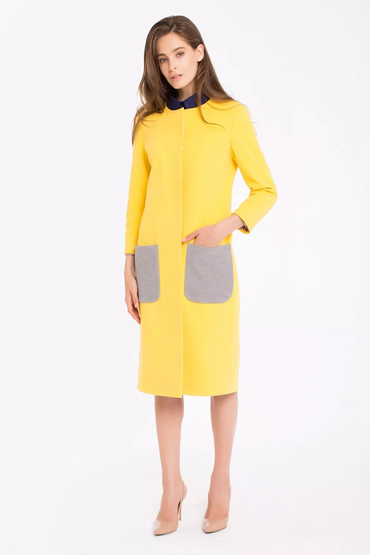 Sarı Coat 2021 (123 Fotoğraf): Ne giymeli, hangi eşarp uygun, moda ceket, sarı ceket, aksesuarlar, açık sarı 536_13