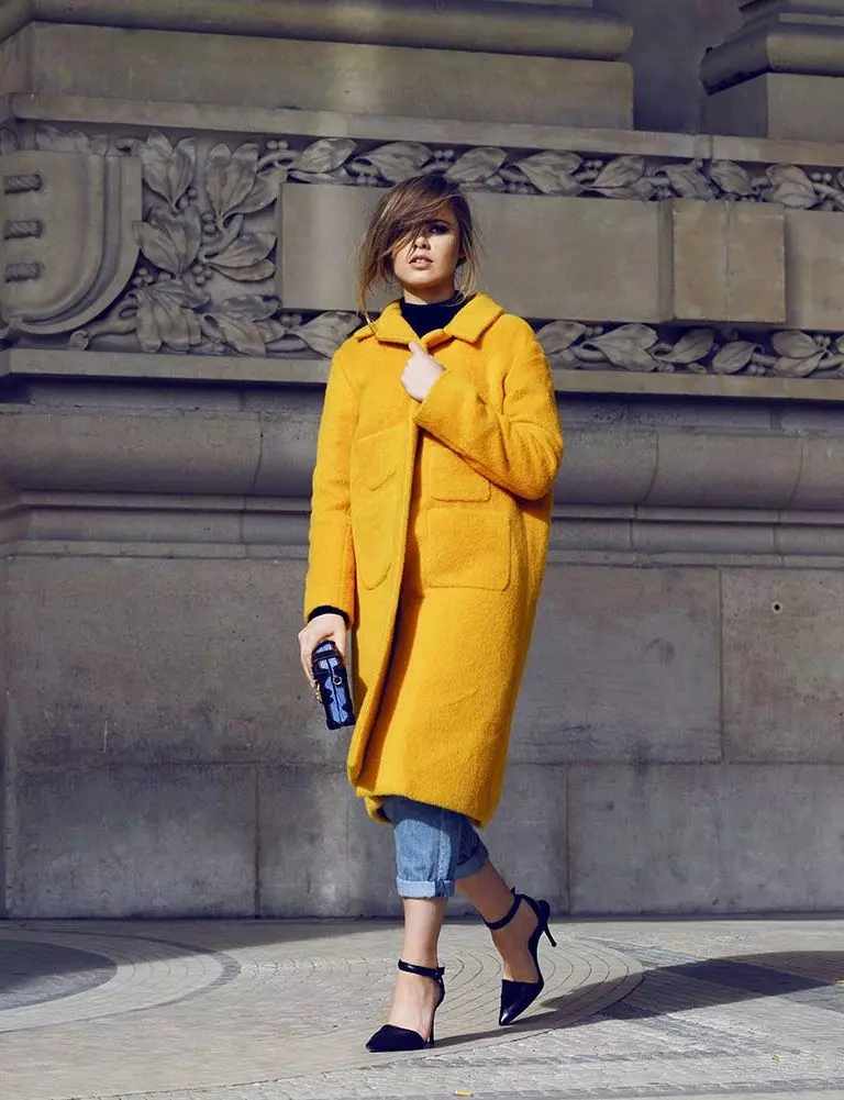 Žuta kaput 2021 (123 fotografija): Šta da obučem, šta šal u formi, moderan kaput, torbu do žute kaput, pribor, svijetlo žuta 536_25